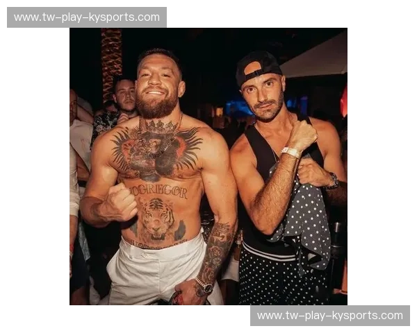 康纳vs：从八角笼战神到商业帝国，谁才是“爱尔兰疯狗”的终极宿敌？